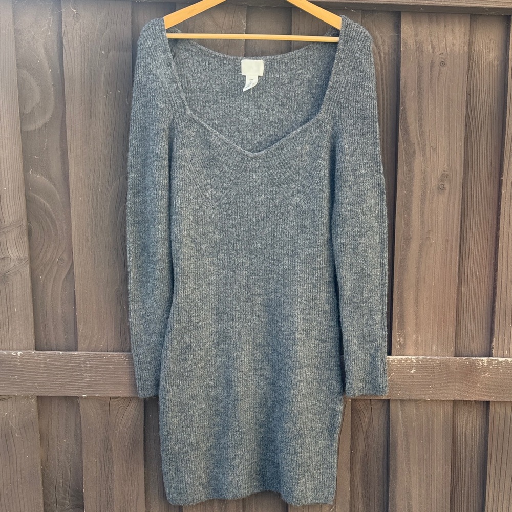 H&M Gray Long Sleeve Knit Dress